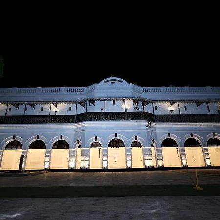 Hotel Saroja Heritage, Bénarès Extérieur photo