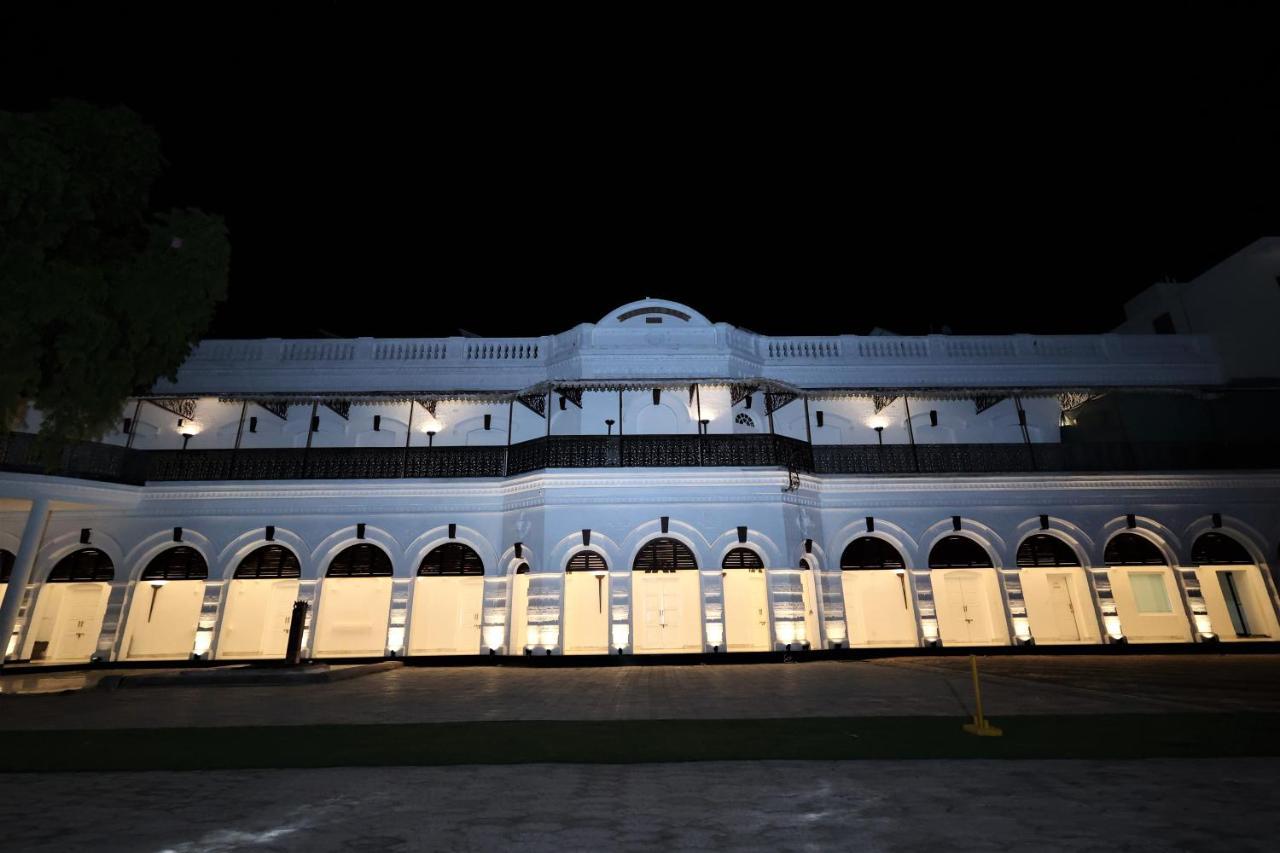 Hotel Saroja Heritage, Bénarès Extérieur photo